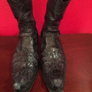 Black mauri hornback crocodile boots